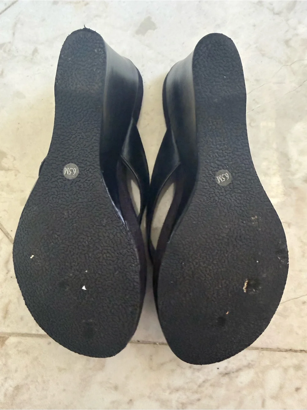 Style & Co. Black Women's Thong Sandals (Used) Size 6.5